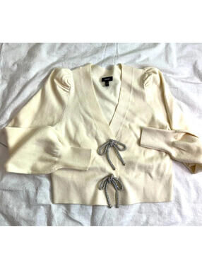 Express Cream V-Neck Cropped Sweater Cardigan Puff Sleeves XS Silver Bows